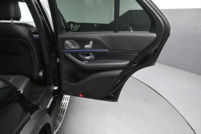 Used 2021 Black Mercedes-Benz GLE 350 image 29