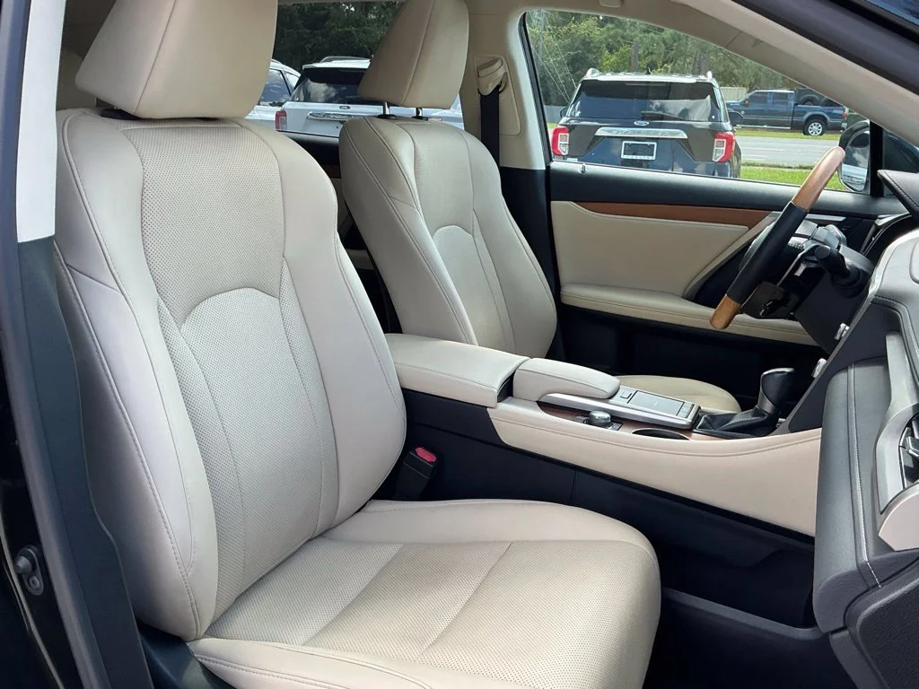 Used 2021 Black Lexus 350 image 17