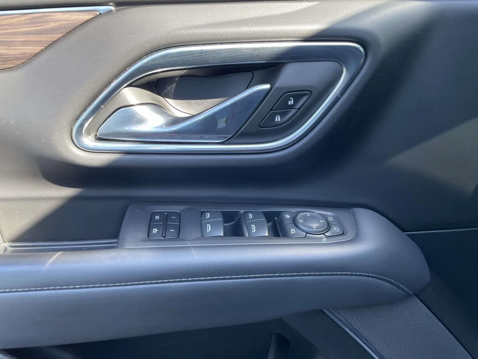 Certified Used 2023 DARK ASH METALLIC Chevrolet Z71 image 19