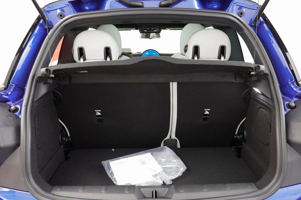 2026 MINI Hardtop 2 Door Oxford Edition - Photo 17