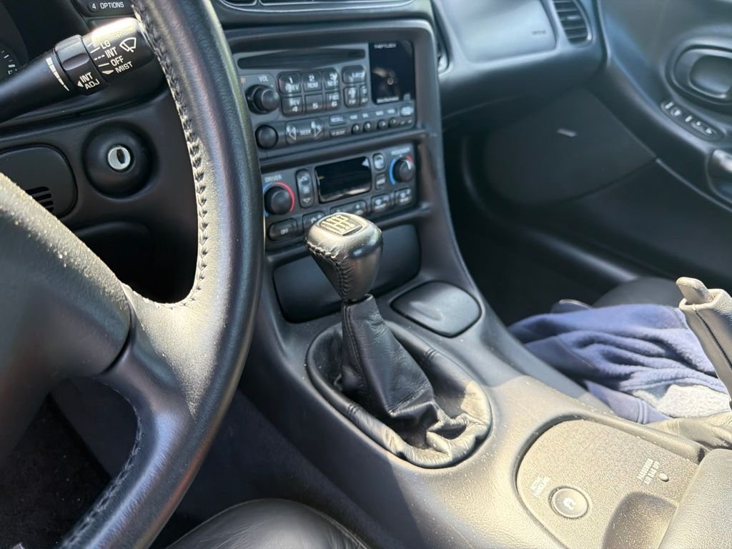 Used 2002 Electron Blue Metallic Chevrolet Z06 image 19