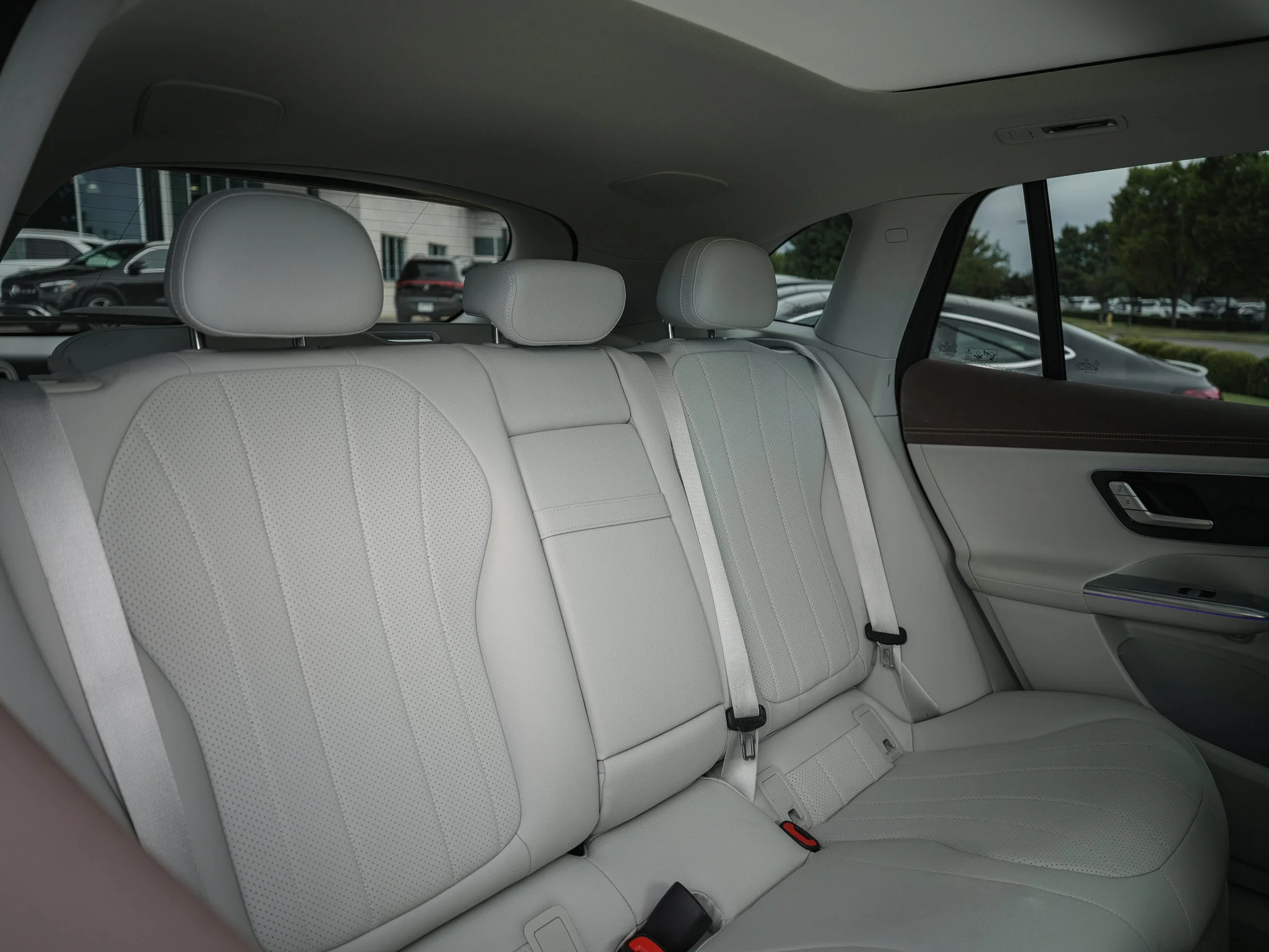 Certified Used 2023 Twilight Blue Metallic Mercedes-Benz 350 SUV image 33