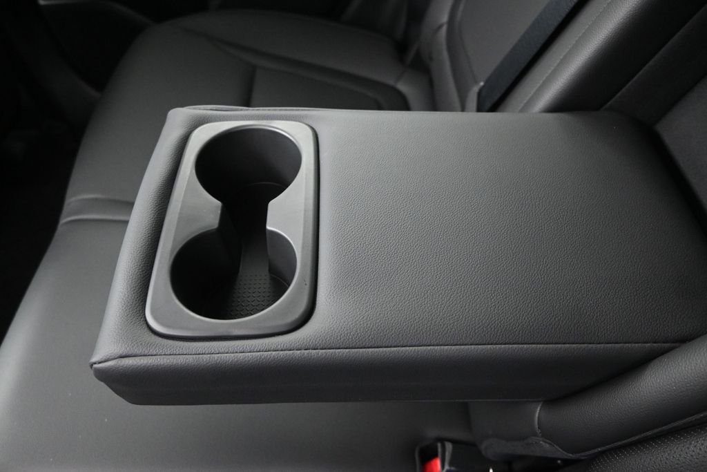Used 2024 Black Hyundai SEL image 17