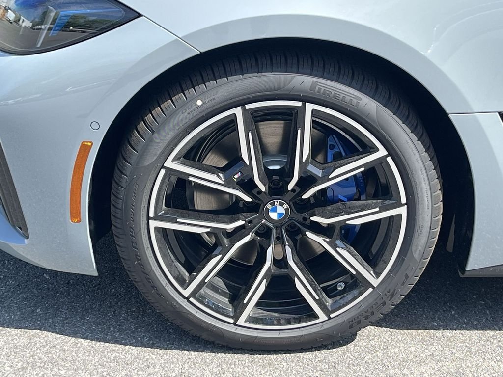 New 2026 Gray BMW xDrive40 image 10