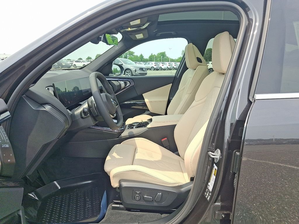 New 2026 Dark Graphite Metallic BMW 30 xDrive image 6