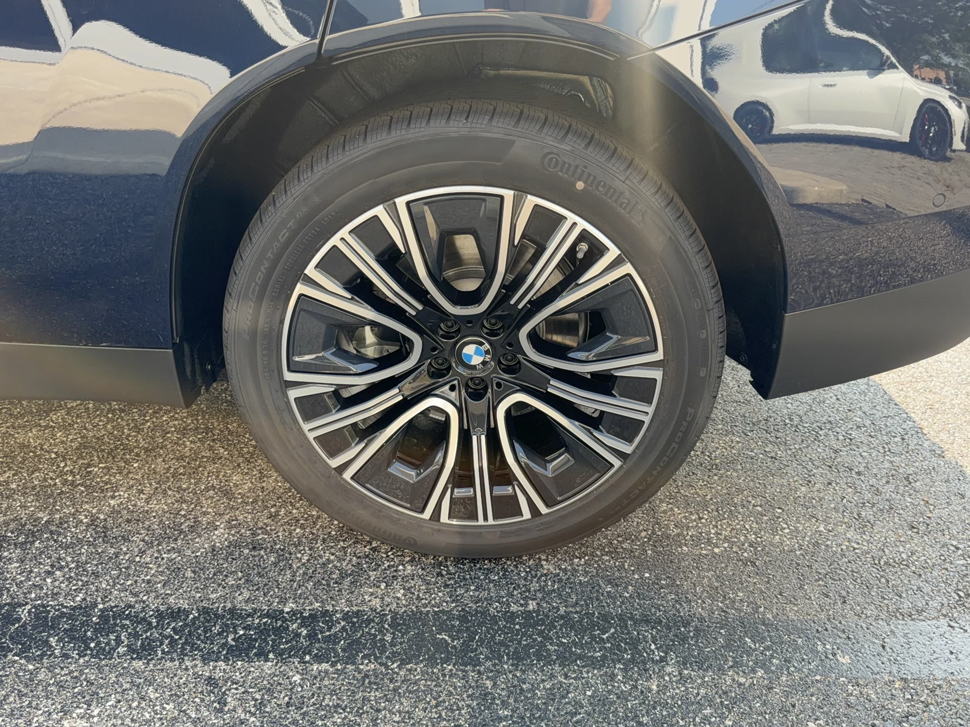 New 2026 Tanzanite Blue II Metallic BMW 30 xDrive image 28