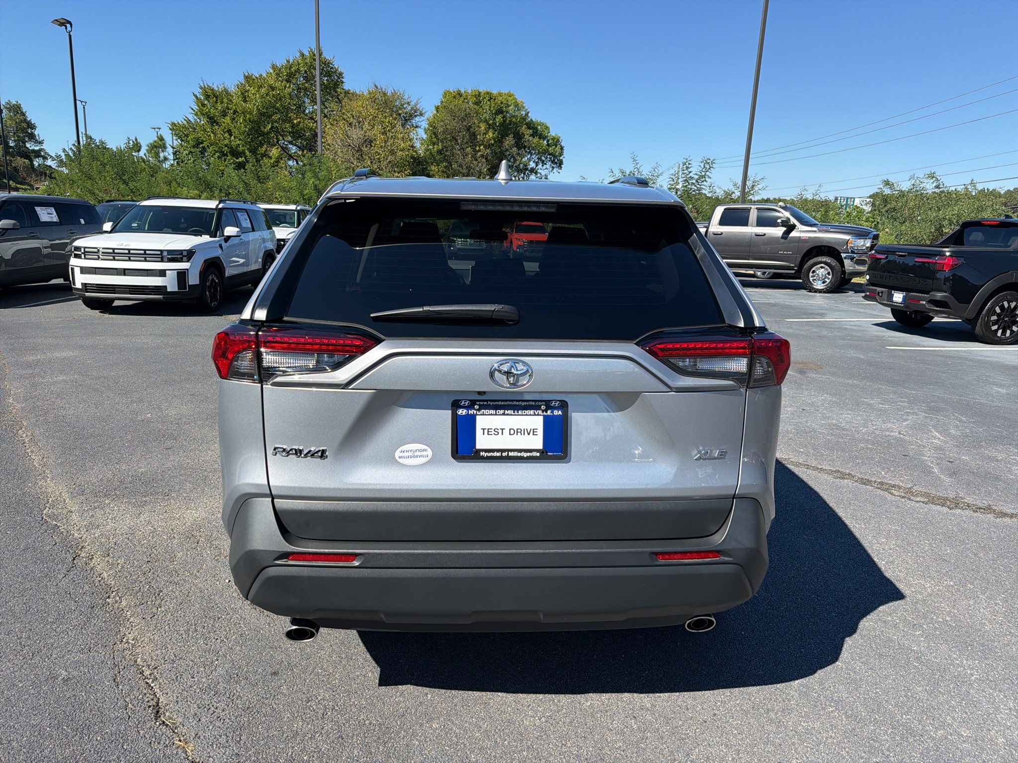 Used 2025 Silver Sky Metallic Toyota XLE image 5
