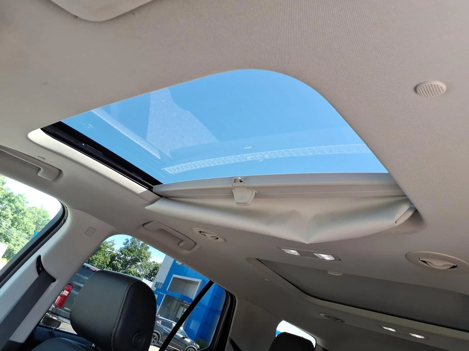 2018 Chevrolet Traverse Premier - Photo 14
