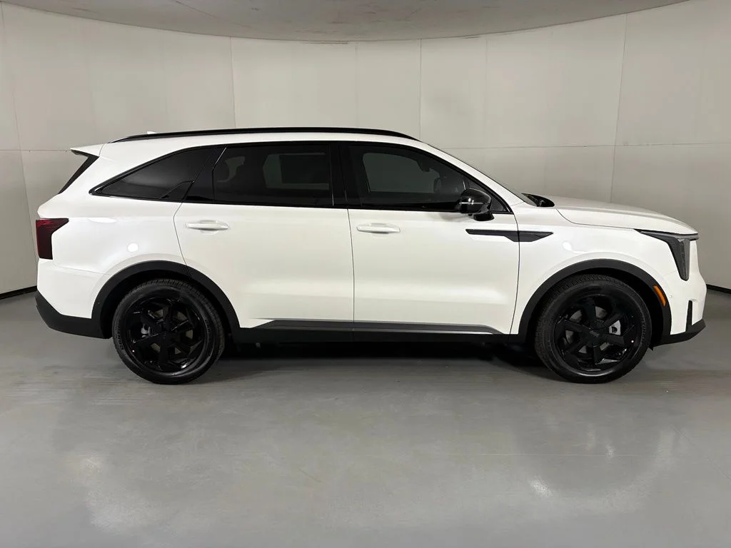 New 2026 Snow White Pearl Kia X-Line SX Prestige AWD image 9