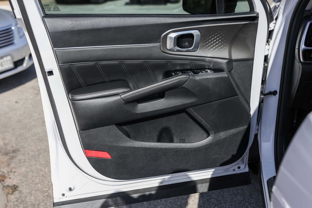 Used 2023 White Kia SX image 26