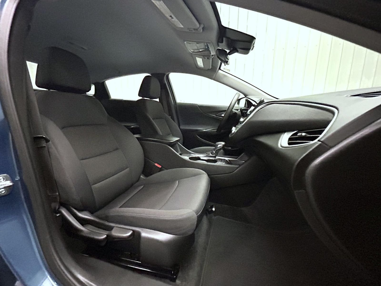 Used 2025 Blue Chevrolet LT image 15