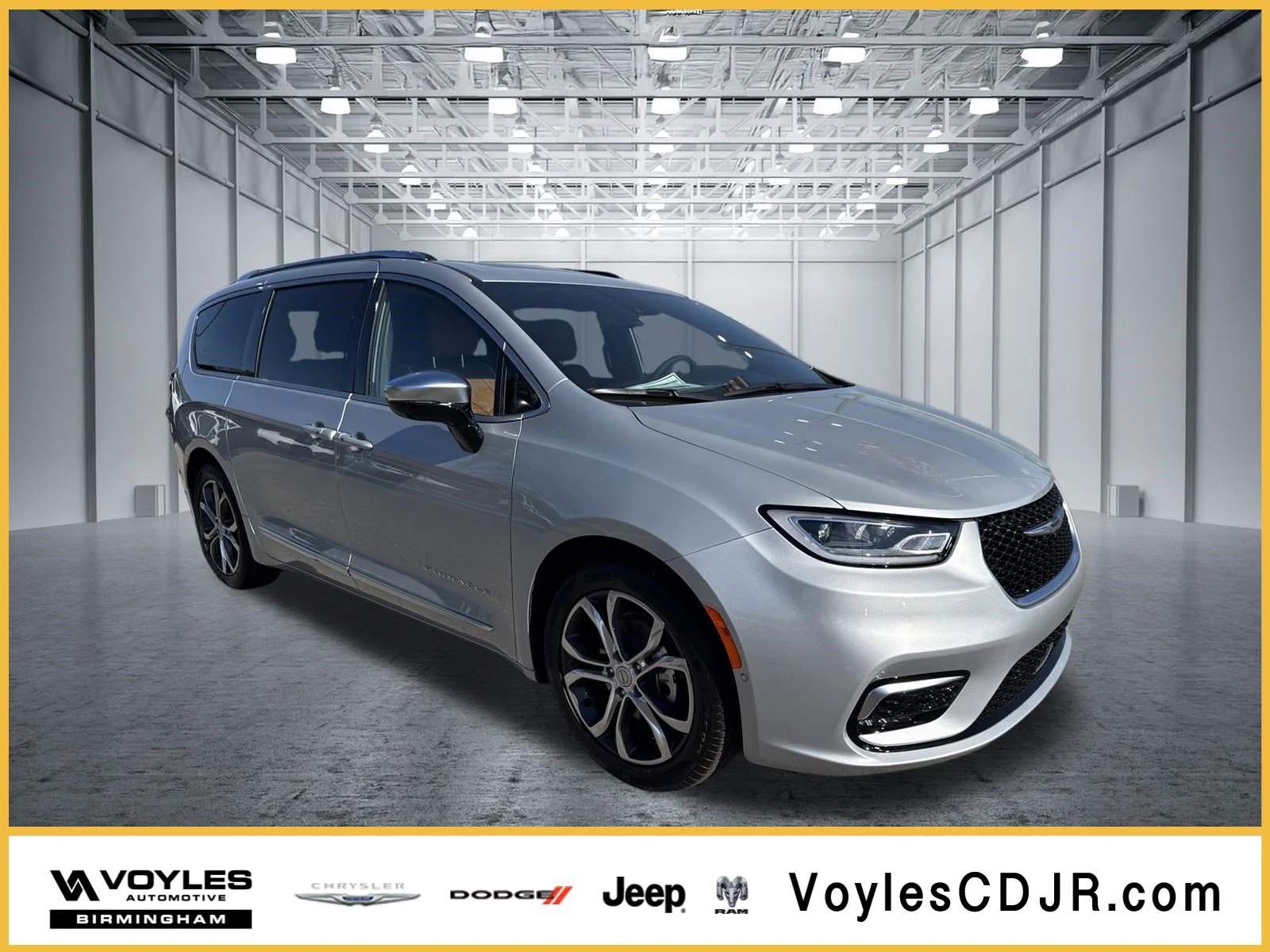 2026 Chrysler Pacifica Pinnacle's photo