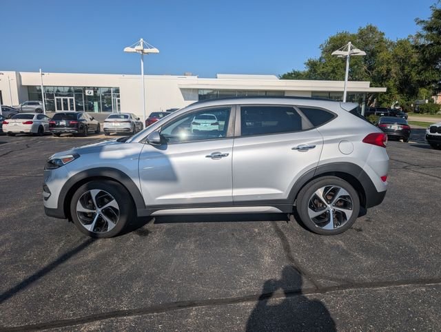 Used 2017 Molten Silver Hyundai Limited image 1