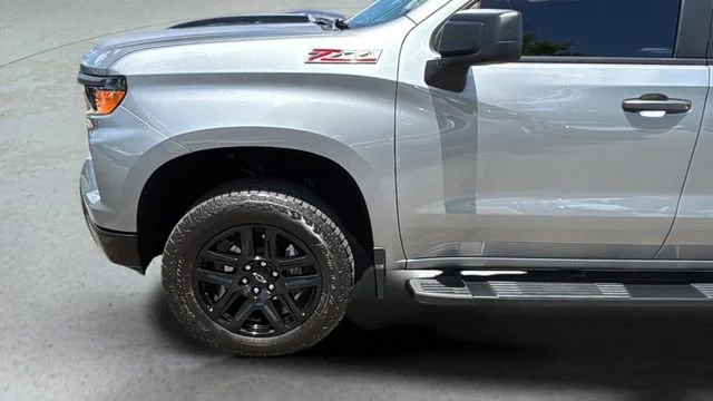 Used 2025 Sterling Gray Metallic Chevrolet Custom Trail Boss image 31