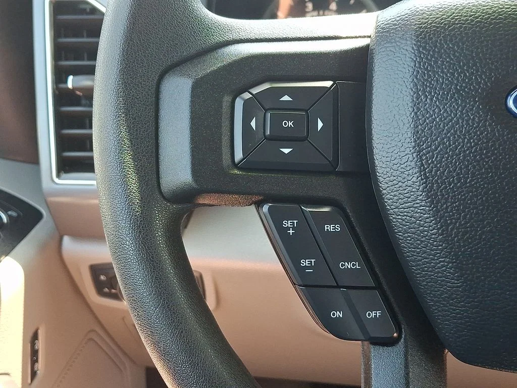 Used 2019 Silver Ford XLT image 20