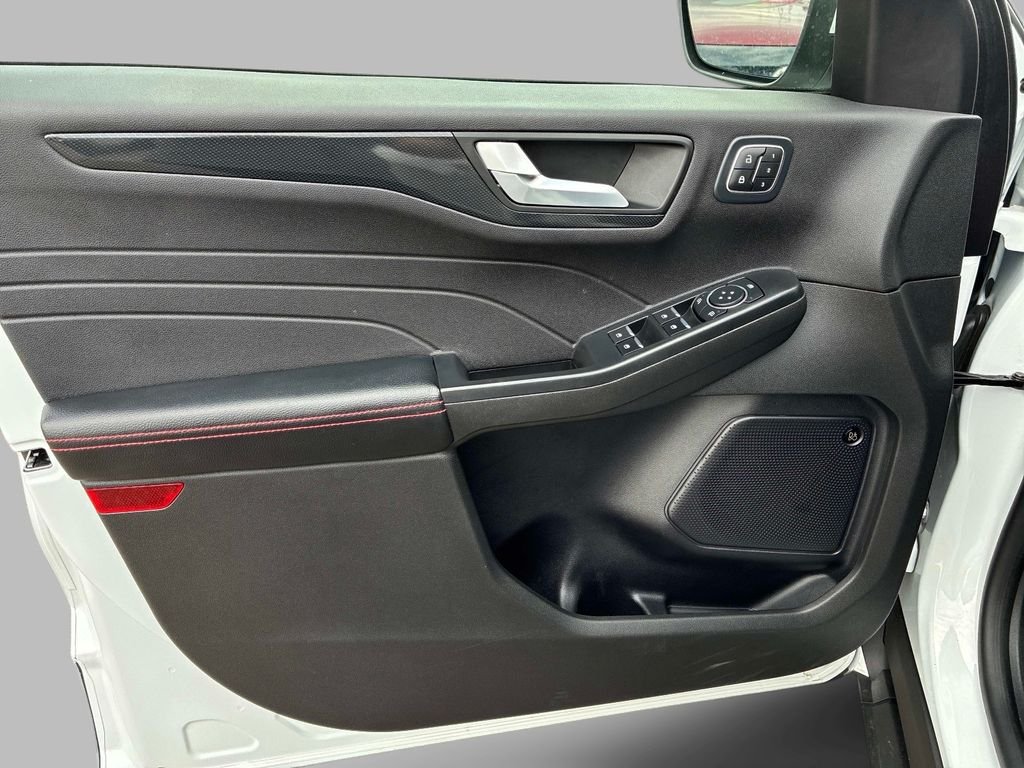 Used 2023 White Ford ST-Line Select image 21