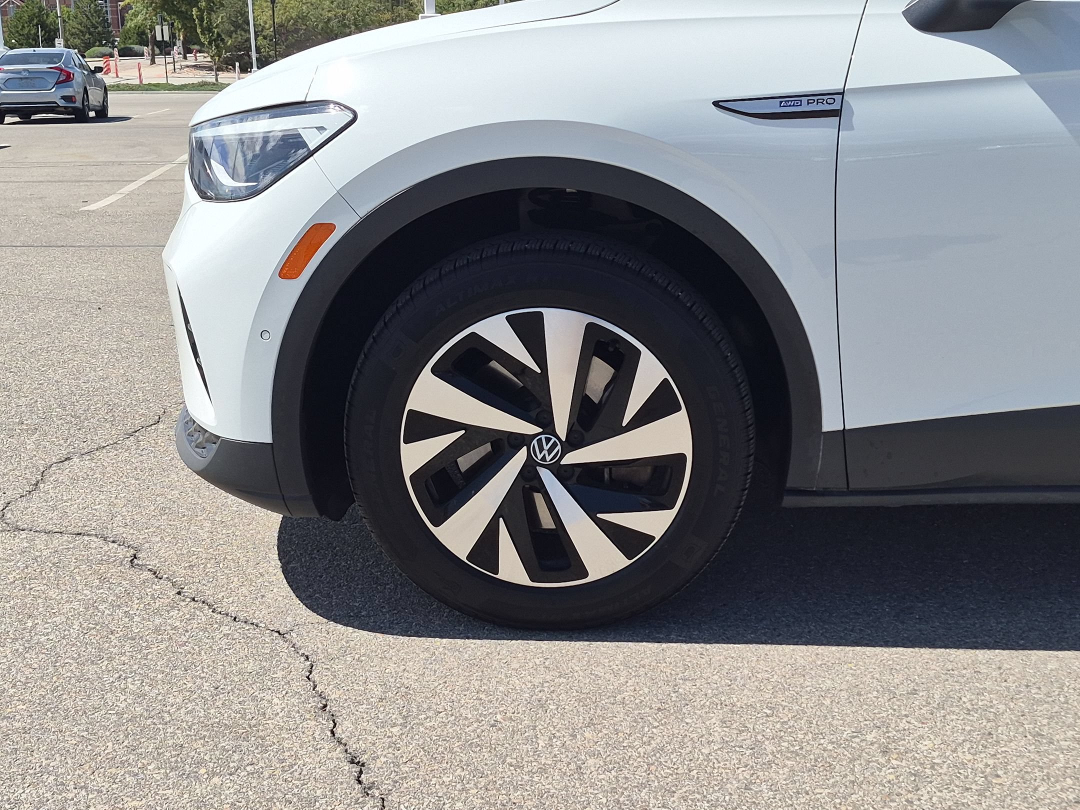 Used 2023 Pure White Volkswagen Pro image 11