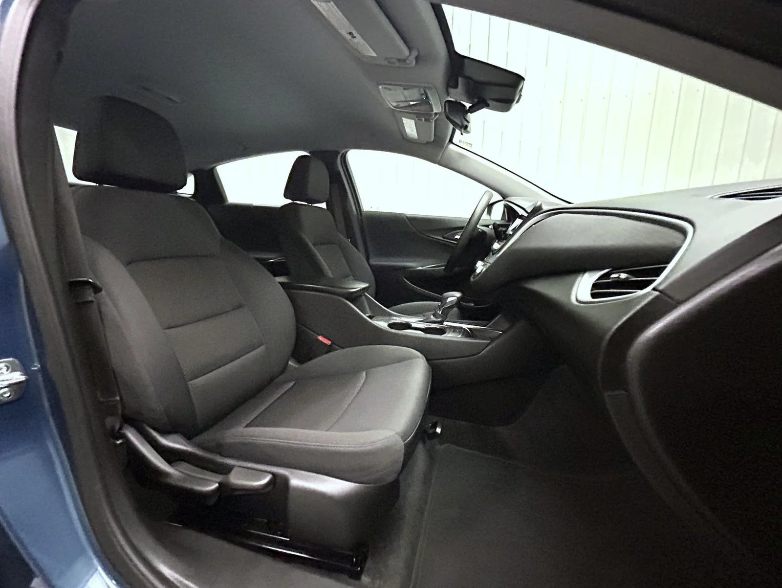 Used 2025 Blue Chevrolet LT image 15