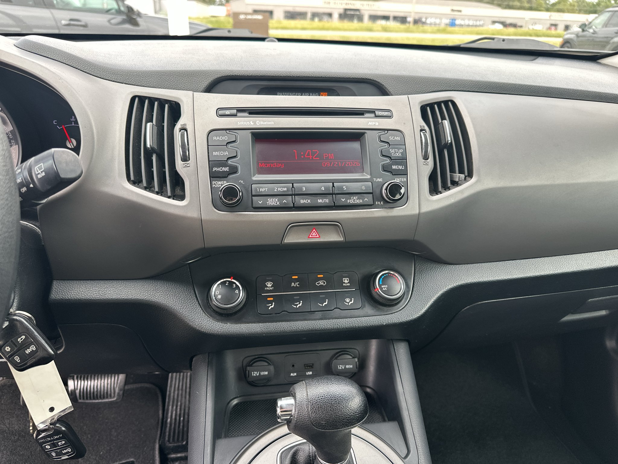Used 2014 Twilight Blue Kia LX image 5