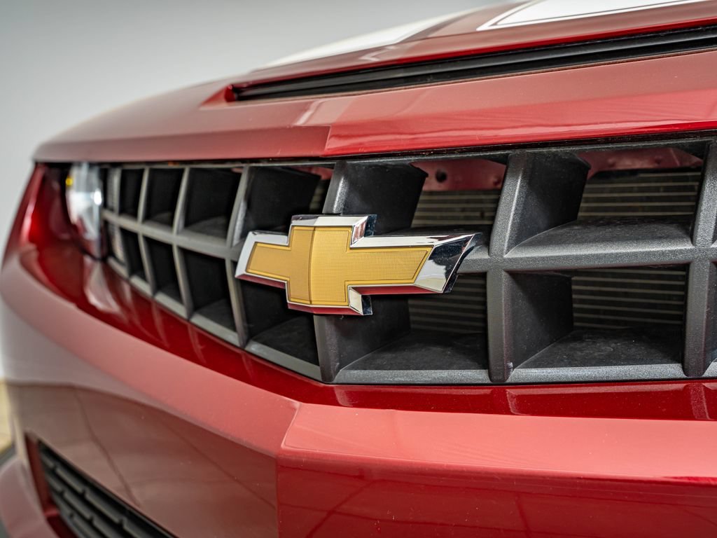 Used 2010 Red Jewel Tintcoat Chevrolet SS image 12