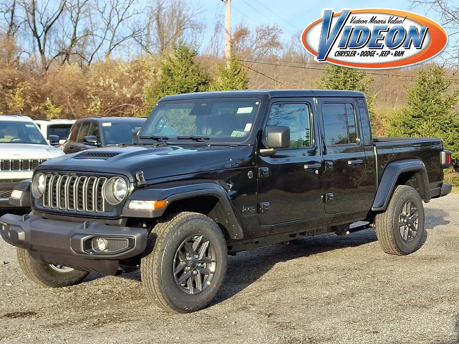 2026 Jeep Gladiator Sport S Auto's photo
