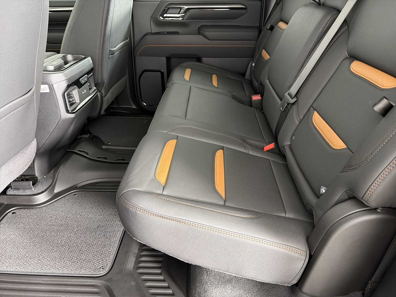 2026 GMC Sierra 2500HD AT4 - Photo 18
