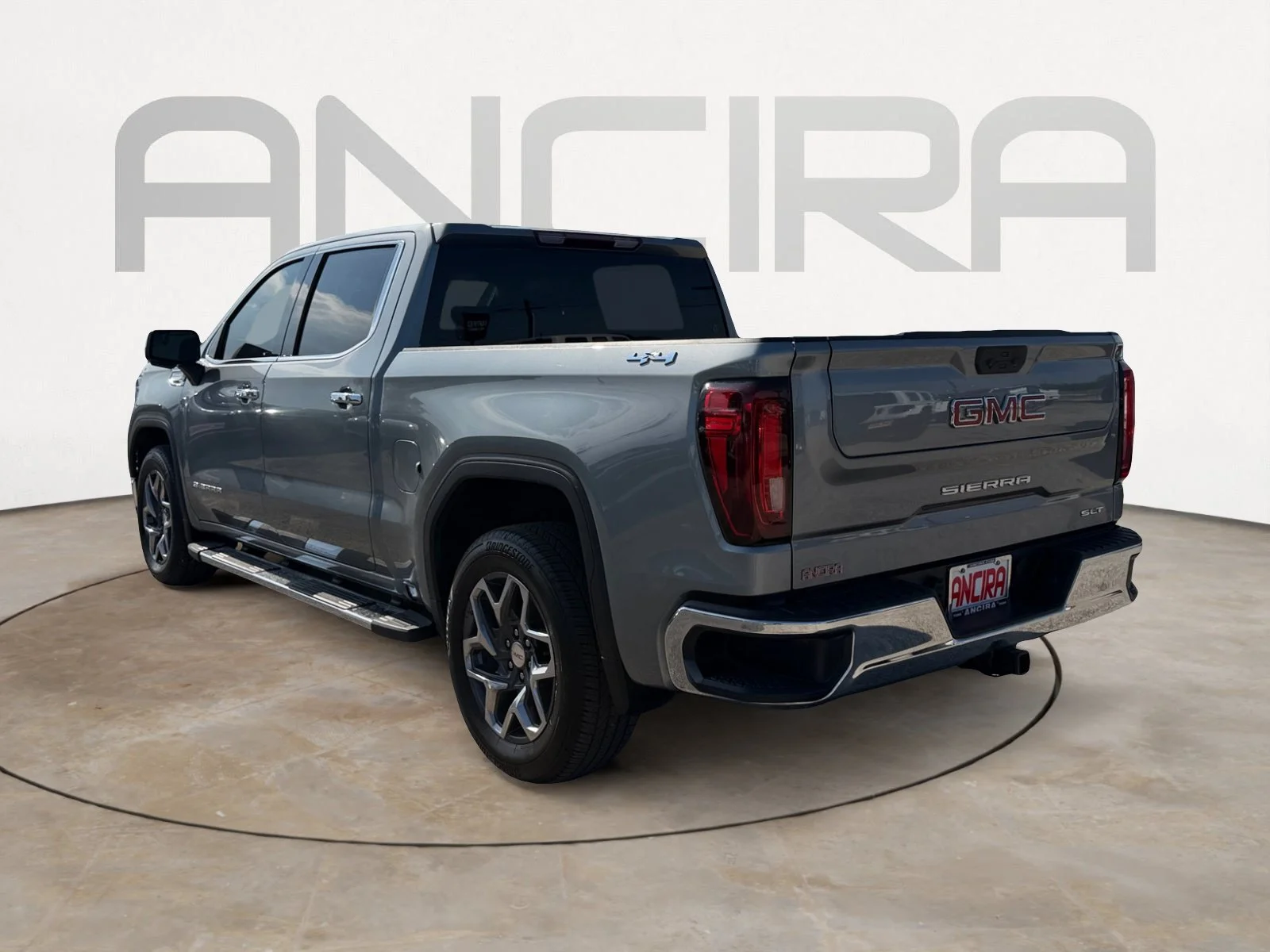Used 2025 Sterling Metallic GMC SLT image 7