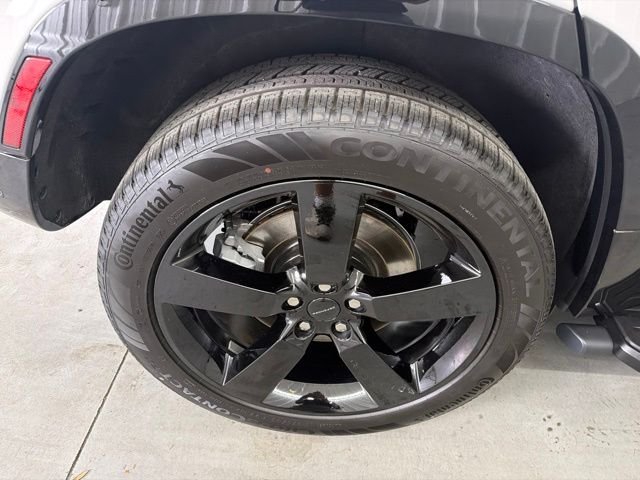 New 2026 Borasco Grey Land Rover X-Dynamic SE image 25