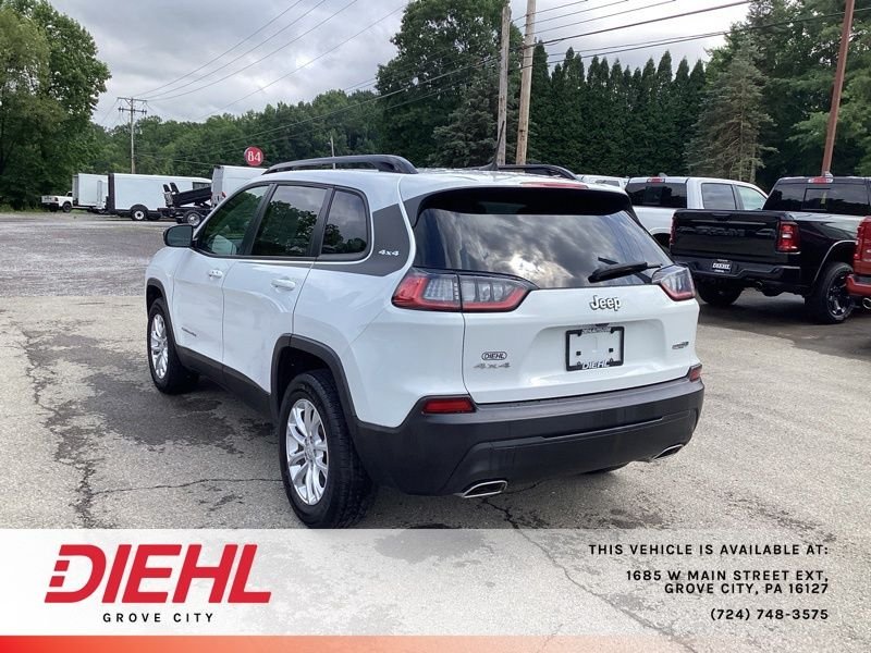 Used 2022 White Jeep Latitude Lux image 5