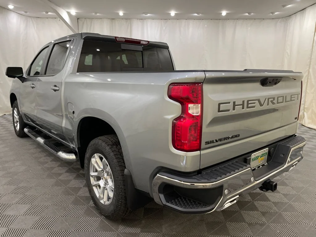 2026 Chevrolet Silverado 1500 LT - Photo 8