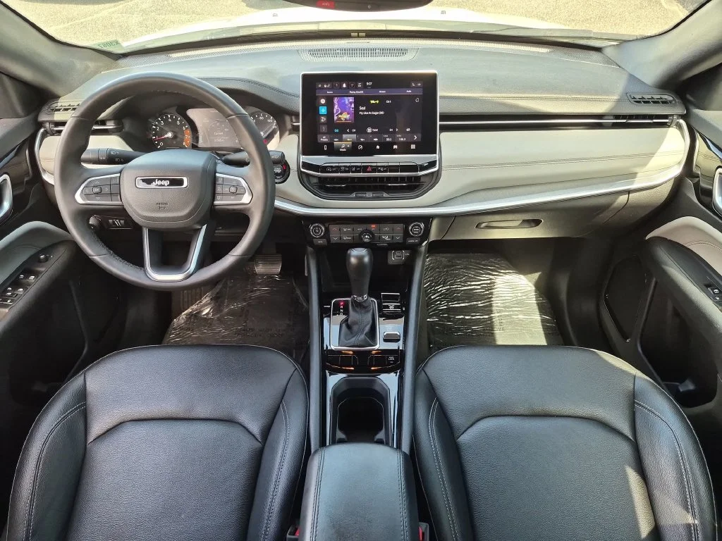 Used 2025 White Jeep Limited image 28