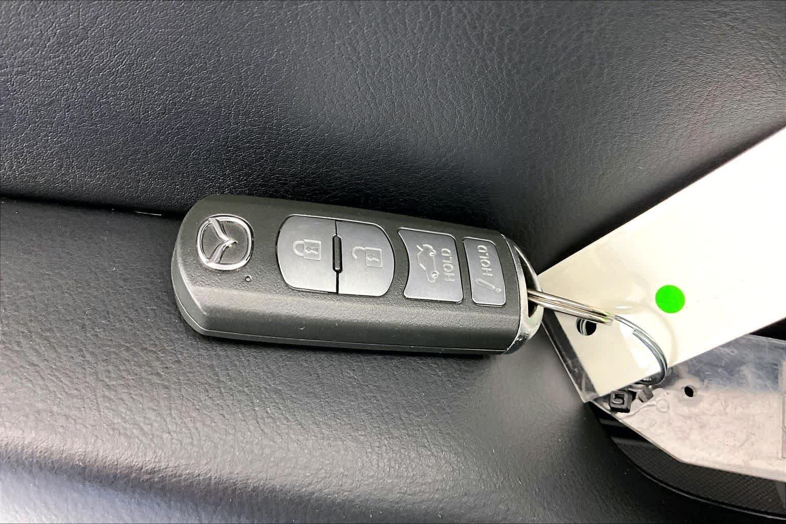Used 2017 Machine Gray Metallic Mazda Grand Touring image 20