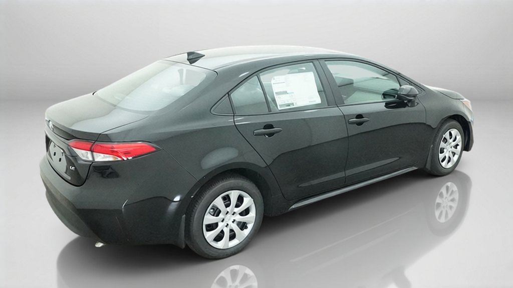 New 2027 Inked Toyota LE image 9