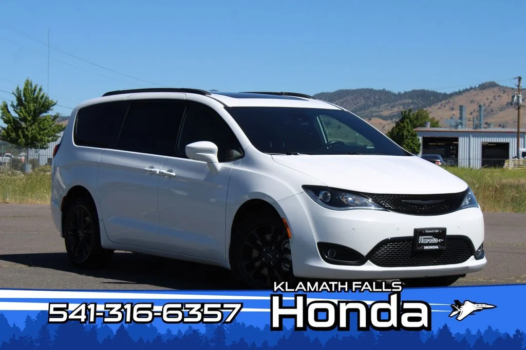 2020 Chrysler Pacifica 3.6 AWD LAUNCH EDITION AUTO 4WD's photo