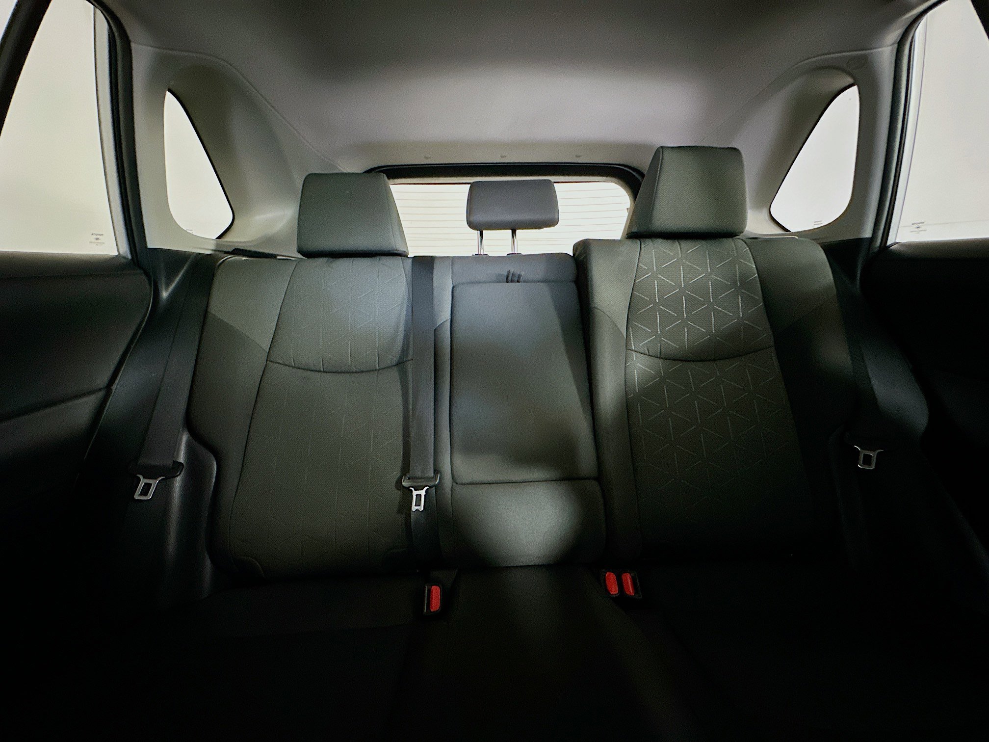 Used 2022 Silver Sky Metallic Toyota XLE image 30
