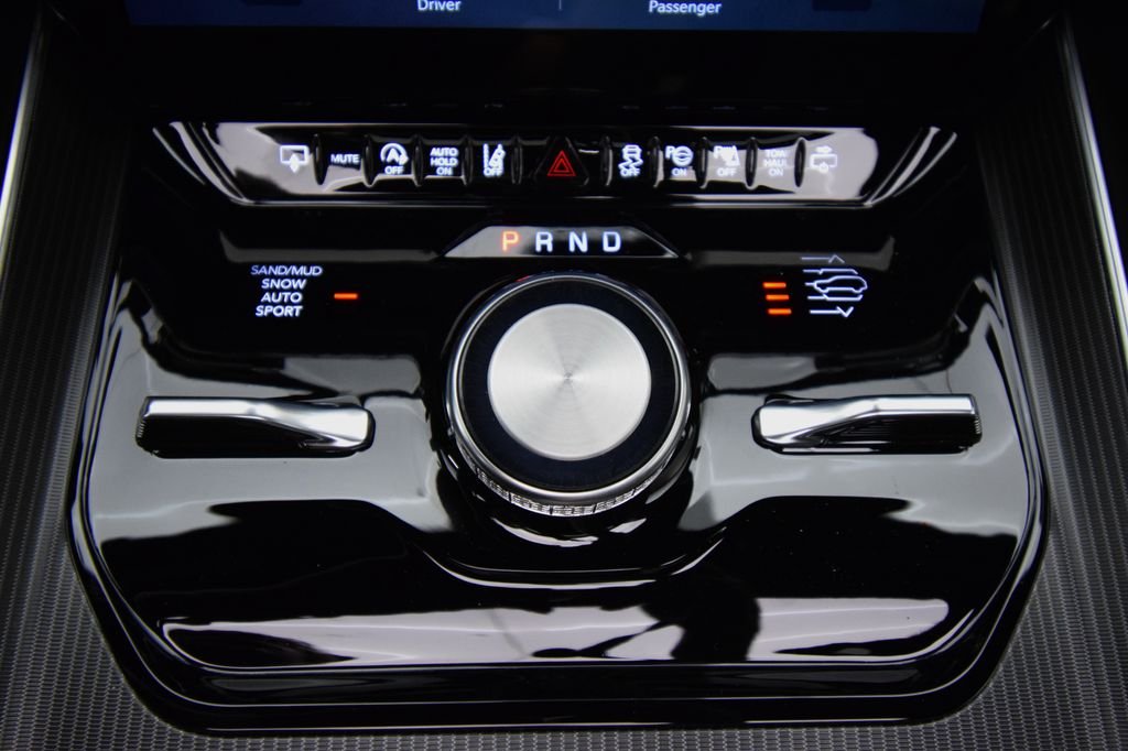 New 2026 Fathom Blue Pearl-Coat Exterior Paint (Late Availability) Jeep Summit Obsidian image 24
