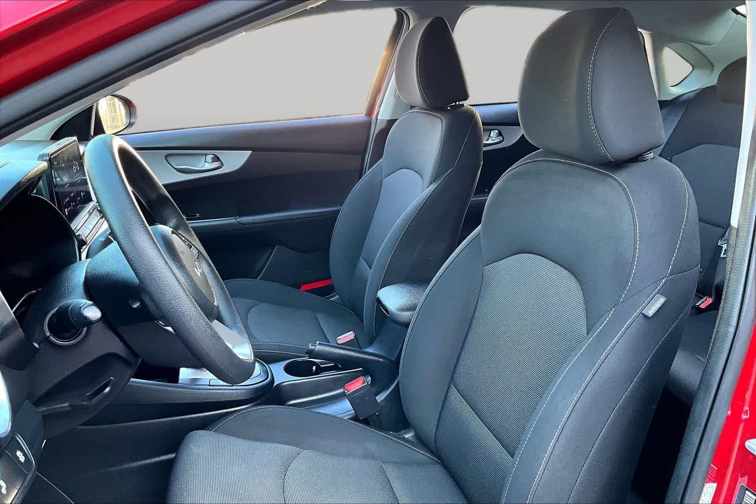 Pre-Owned 2024 Kia Forte LXS