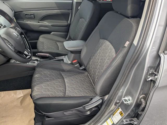 New 2027 Gray Mitsubishi 2.0 LE image 22