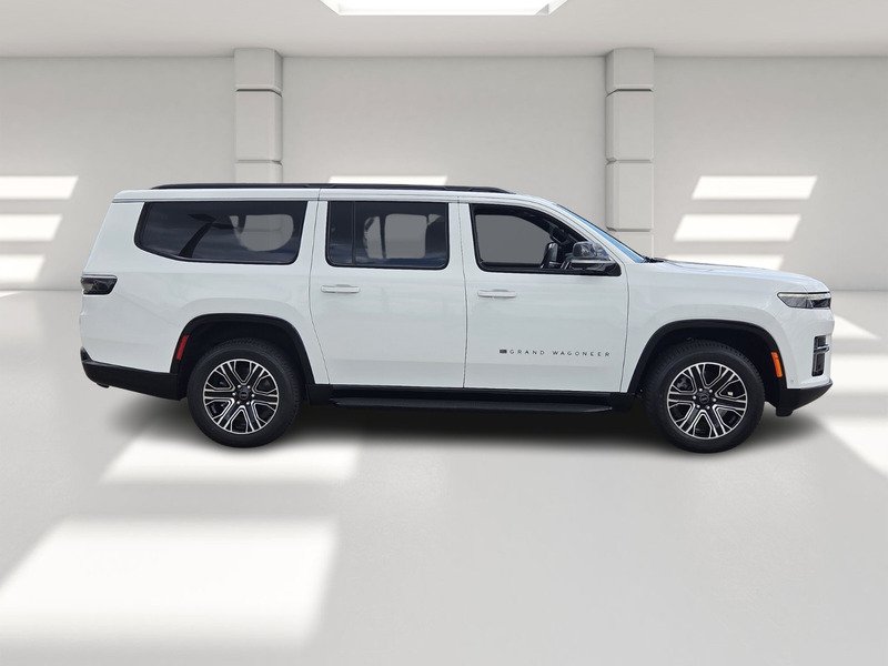New 2026 Bright White Clear-Coat Exterior Paint Jeep 4X4 image 6