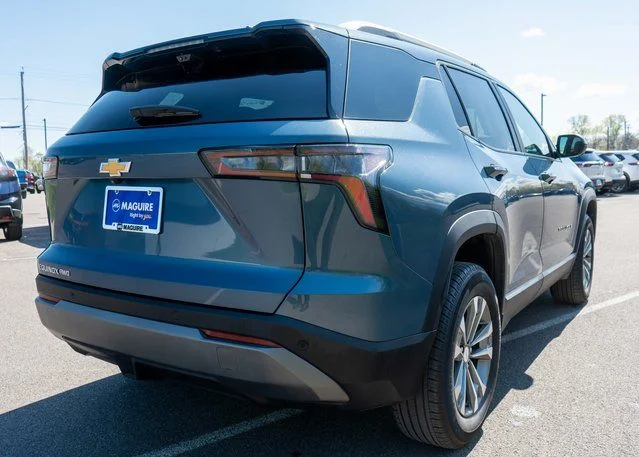 Used 2025 Blue Chevrolet LT image 6