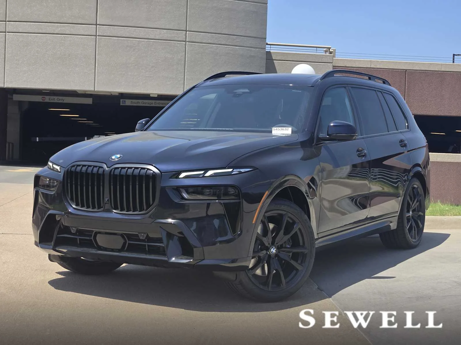 2027 BMW X7