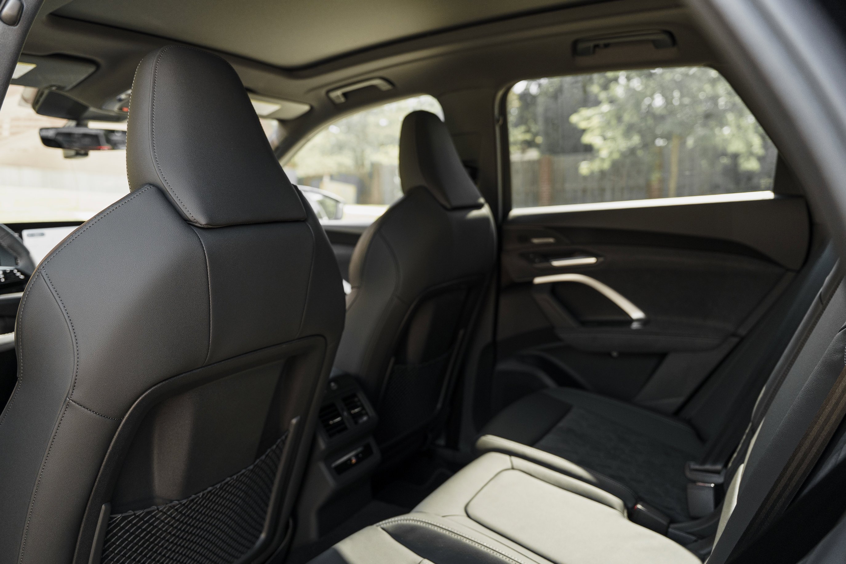New 2026 MYTHOS BLACK Audi Premium Plus image 26