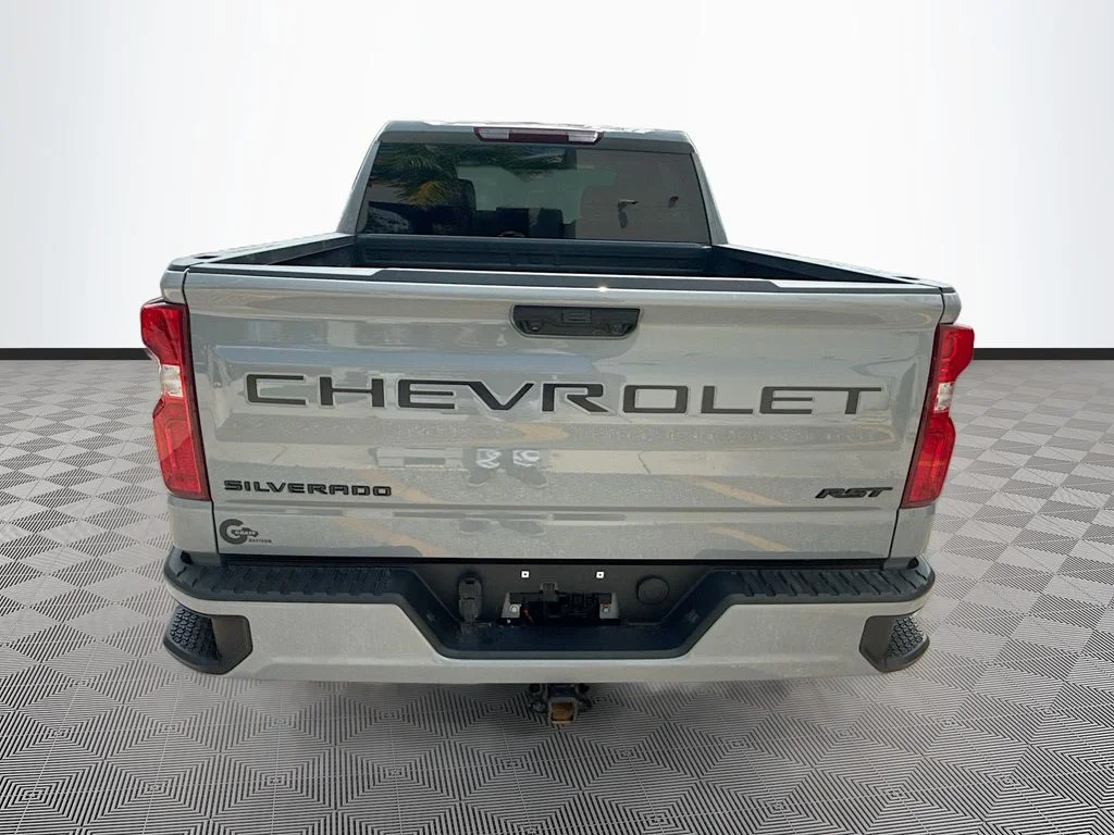 Used 2024 Gray Chevrolet RST image 27