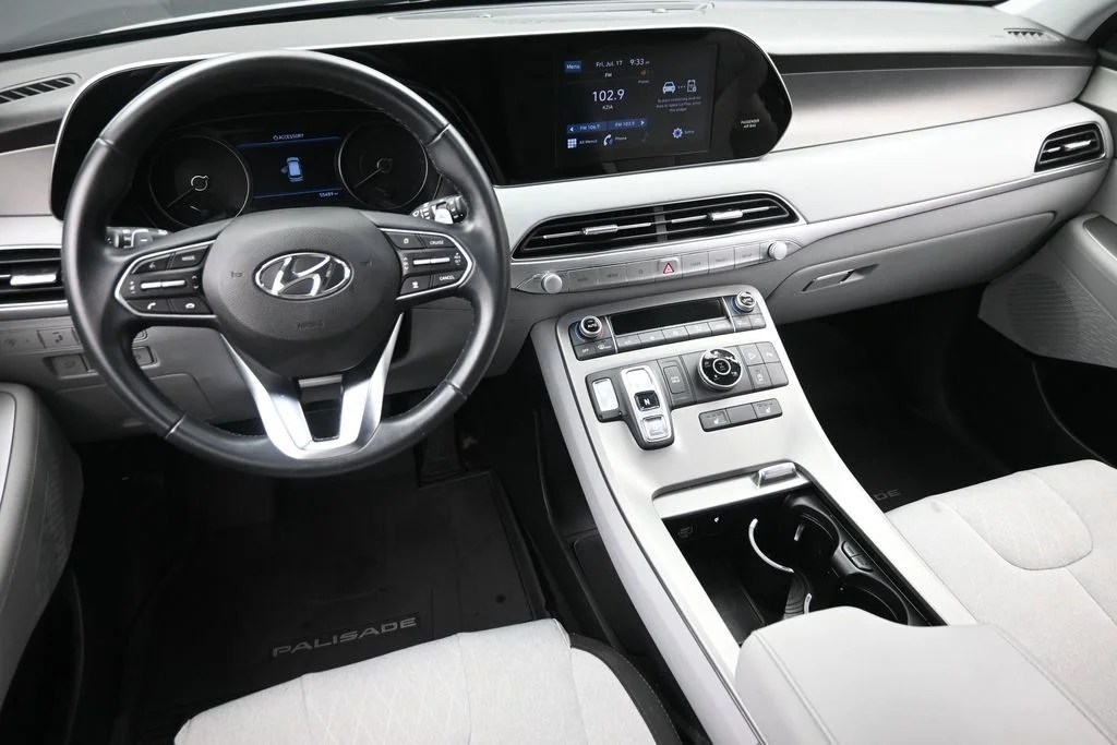 Used 2022 White Hyundai SEL image 17