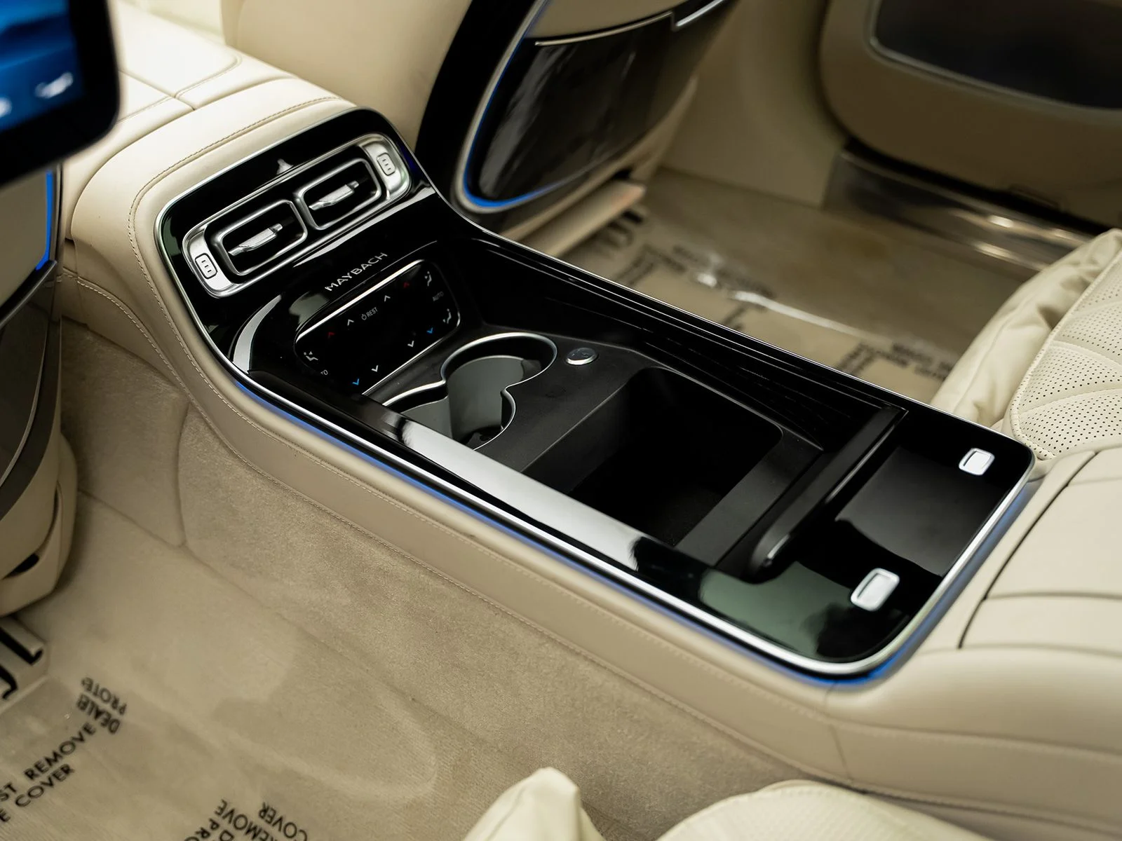 Used 2024 Silver Mercedes-Benz Maybach S 580 image 46