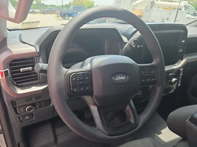 Used 2025 Silver Ford XL image 12