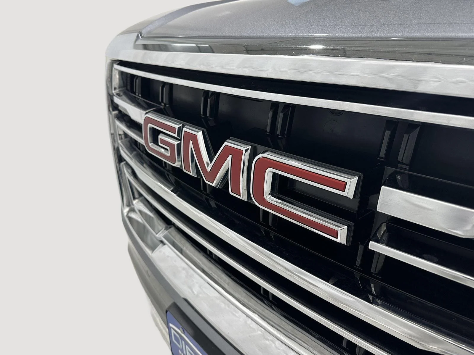 Used 2021 Satin Steel Metallic GMC SLT image 27