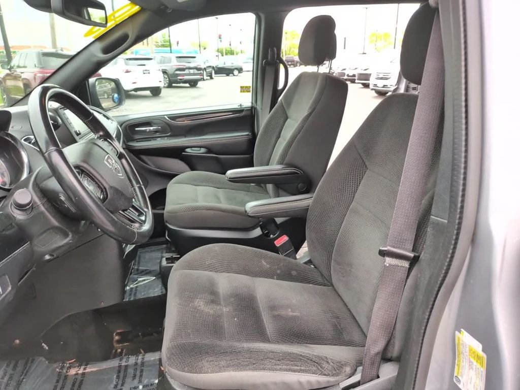 2019 Dodge Grand Caravan SE Plus - Photo 18