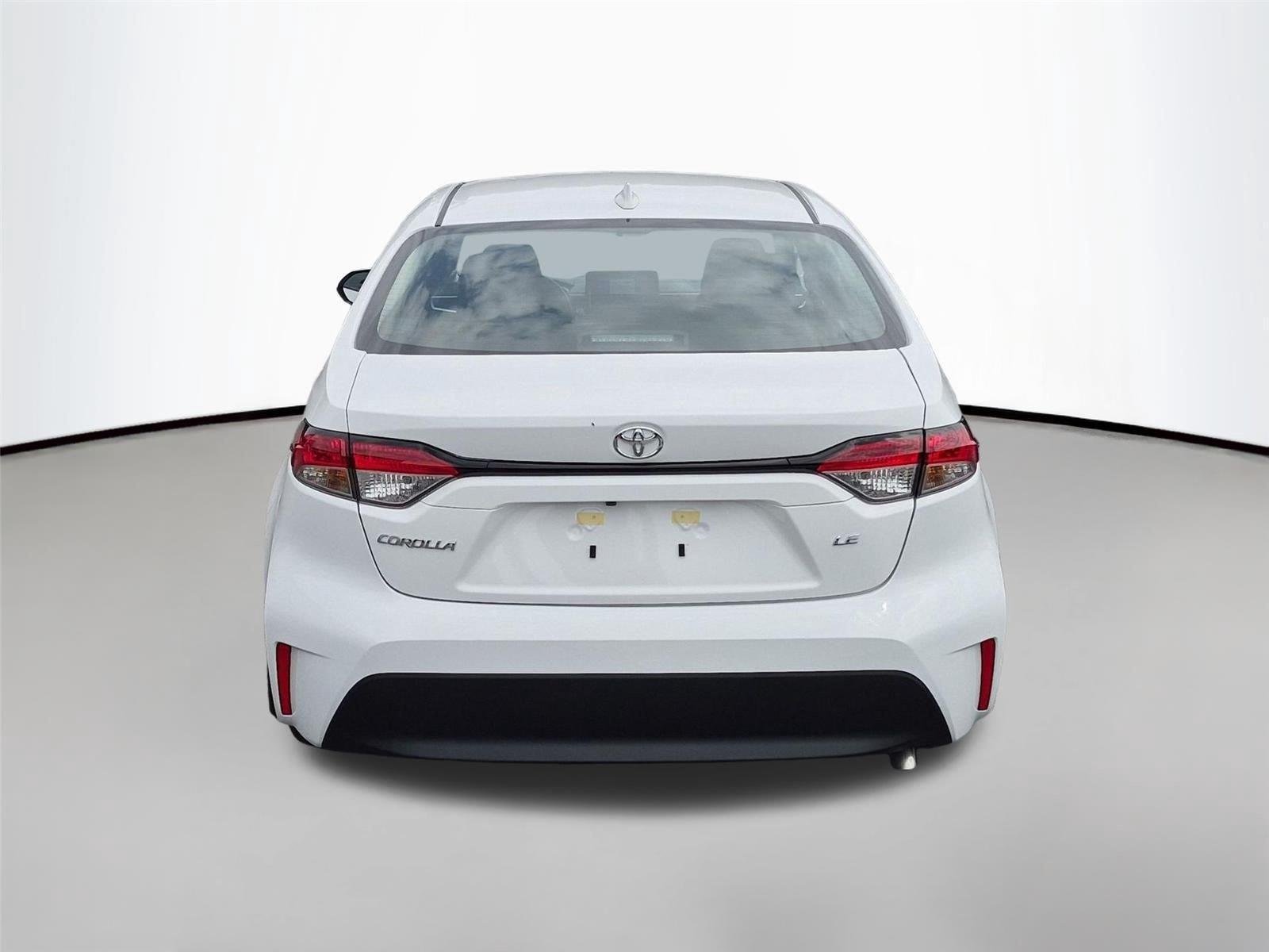 New 2026 Ice Cap Toyota LE image 4