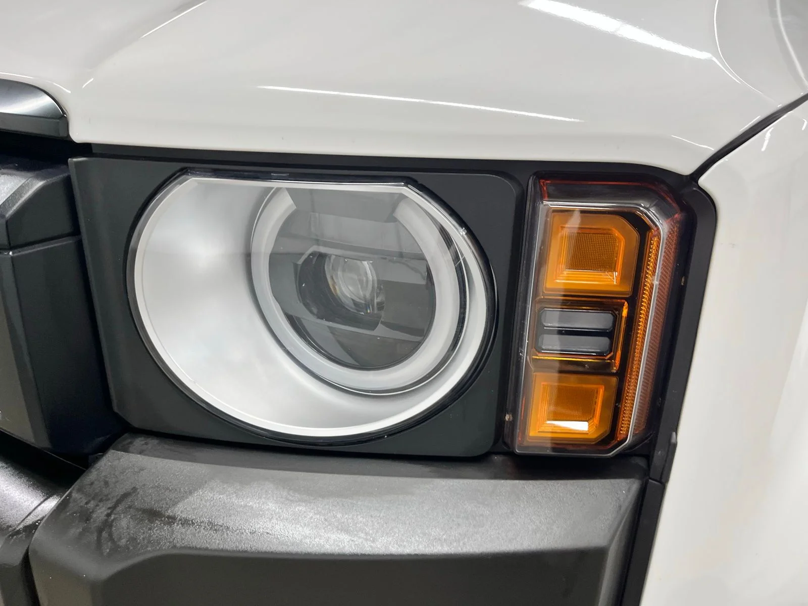 Used 2024 White Toyota 1958 image 9